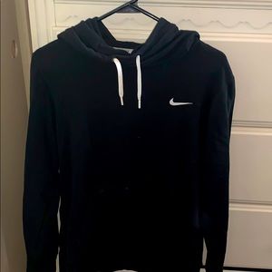 Women’s/juniors Nike sweatshirt